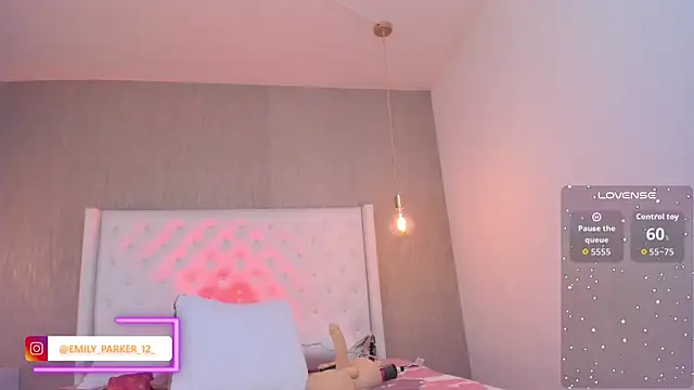 emily_parkerr Chat XXX live