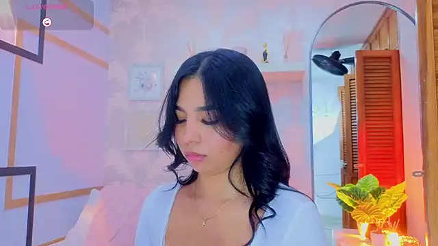 CharlotteGraay Chat XXX live