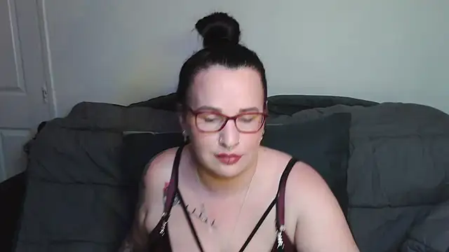 Chat XXX ao vivo de Naughty_QOS