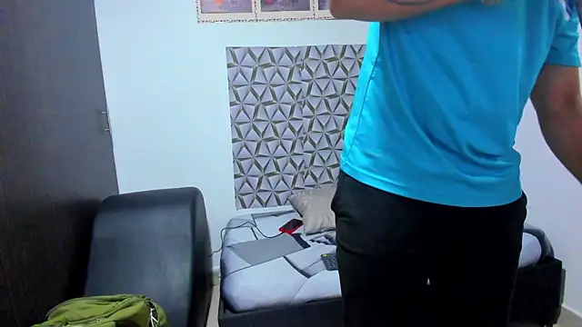 Benjamin_lich élő XXX-chatje