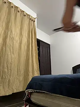 Chat +18 de Amelie-RedHoney ao vivo