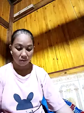 vtmbae élő XXX-chatje