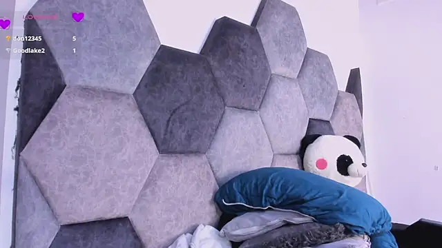 Chat +18 de DulceJones ao vivo