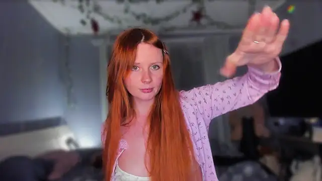 XXX chat uživo modela KlementinaBbG