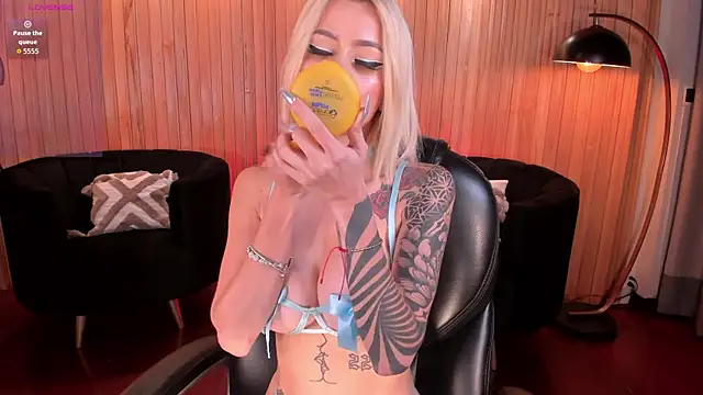 Živý XXX chat HannaConnor_