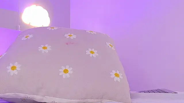 ParisFox_: онлайн-секс-чат