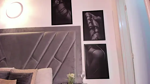 แชท XXX สดของ brenda_nova18