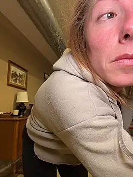 misspollypeach: онлайн-секс-чат