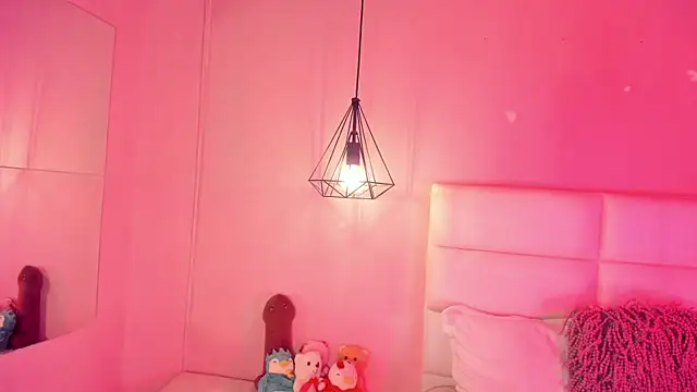 KarolyneLune: онлайн-секс-чат