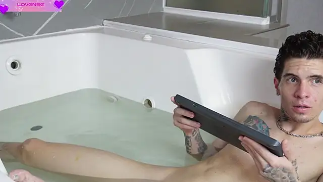 Show de Brad_Scot_Patrick na webcam