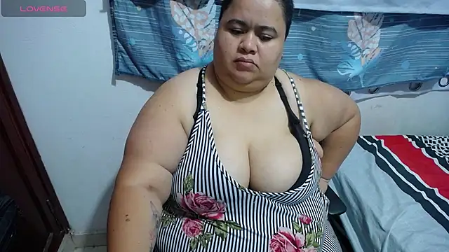 Živý XXX chat hotlesby4uxxx