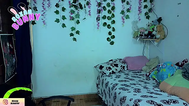 Roxanbunny1: онлайн-секс-чат