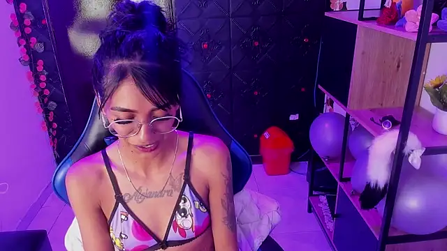 KarlaSlutSkinny__'s Live XXX Chat