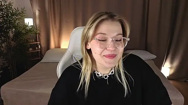 Colleen_Blake 现场XXX聊天