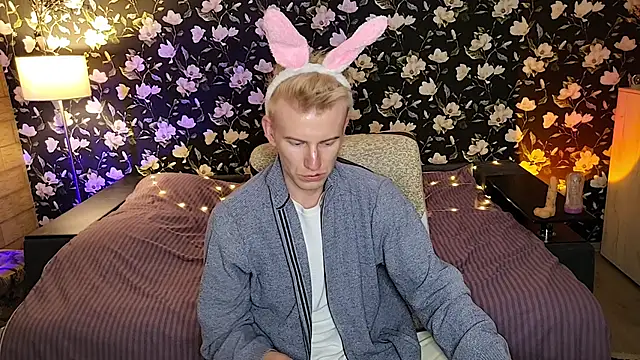 Show modela Vuitton na web-kameri