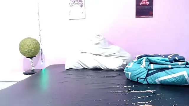 enzzo_rossi Webcamshow