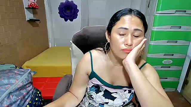 Czat XXX na żywo – Filipina_Desire