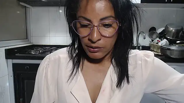 kateleyagrey – Live XXX-chat