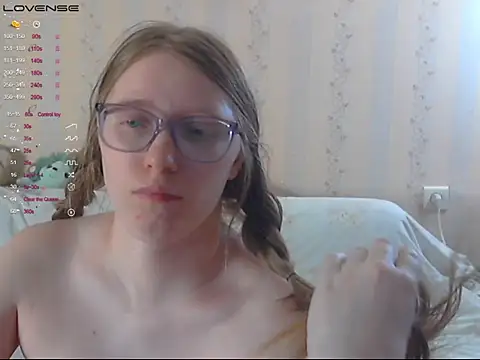 แชท XXX สดของ LustfulSarah