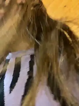 Isabella18_pink Adlı Modelin Canlı XXX Sohbeti