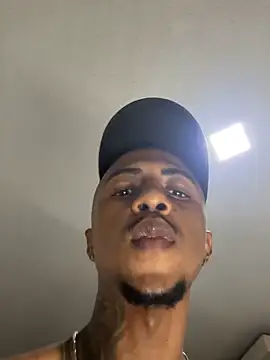 YeremiBrowm's Webcam Show