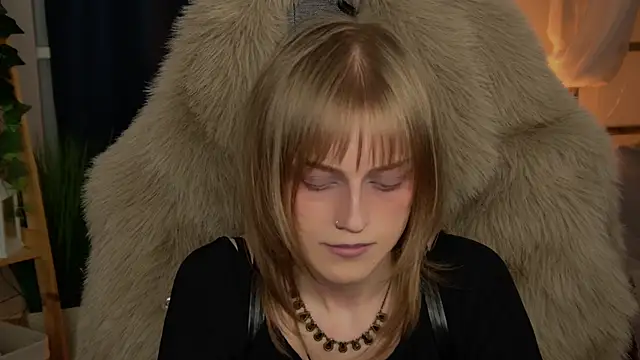 แชท XXX สดของ KiraMontoya