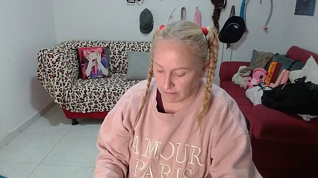 emperabigbootybigass Chat XXX live