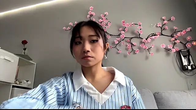 Show modela SweetMiaXO na web-kameri