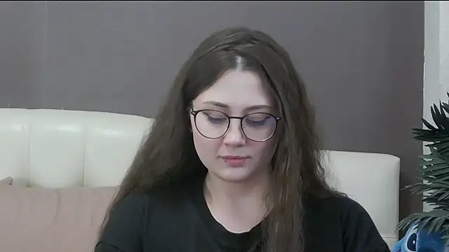 Chat XXX en directo de KellieMartin