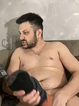 Chatroom XXX en direct de MaeltraJoy