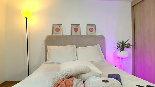 KarolPortellaa 在線直播表演