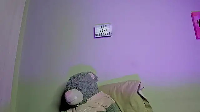 ViolettM 即時 XXX 聊天