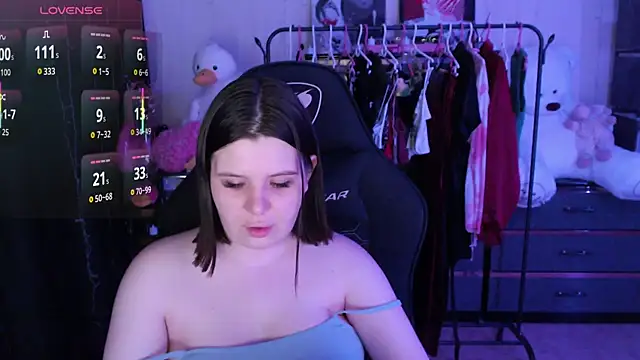 AmyVibess Live XXX-Chat