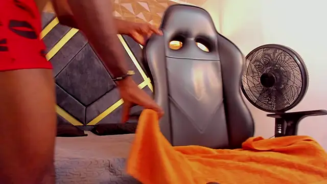 Oliver_Laurent_'s Live XXX Chat