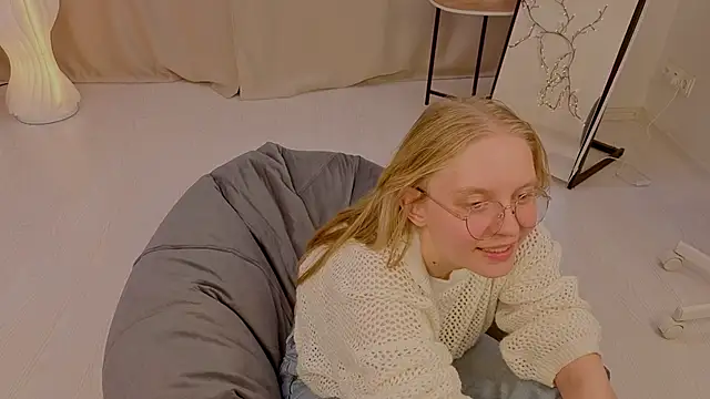 AlicaCohill's Live XXX Chat