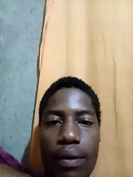 AOlinwHallu Pertunjukan Webcam