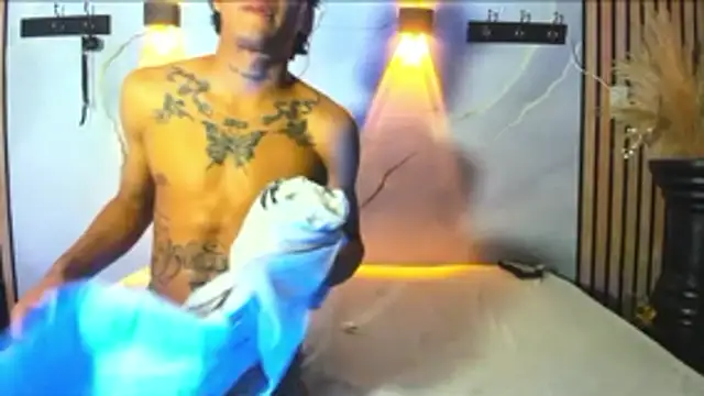 AlessiaAndAxel Webcam Show