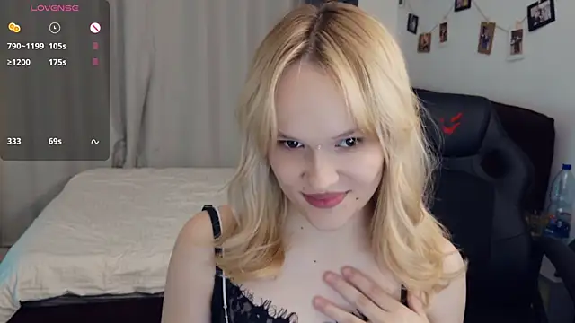 minions2 Webcam show