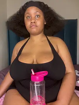 Pree_888x 现场XXX聊天