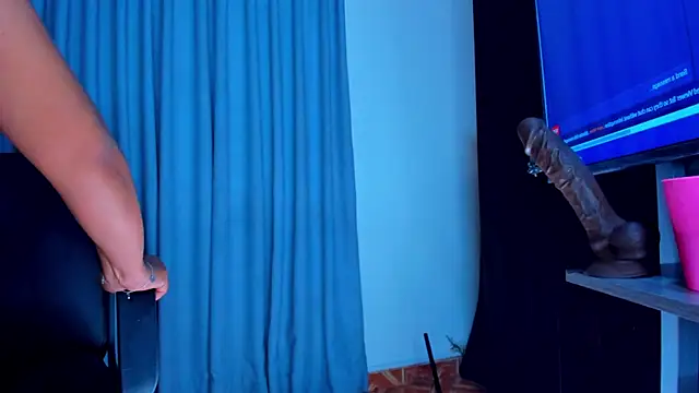 Živý XXX chat RiriiBrunette__