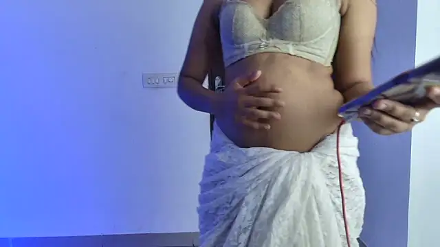 Husan-e-Jasmine 现场XXX聊天