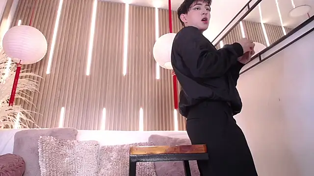 Cristopher_Wildのウェブカメラショー