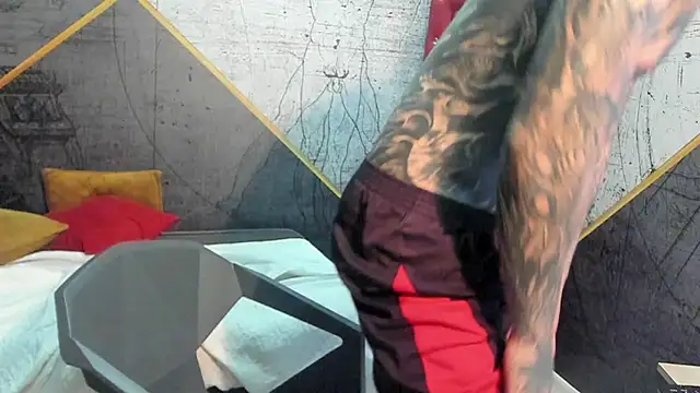 Gury_tattoo Webcam show