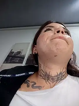 cute_mara 现场XXX聊天