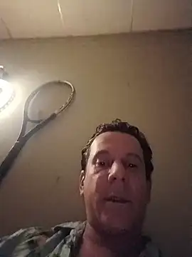 Pornoforpyros Adlı Modelin Canlı XXX Sohbeti