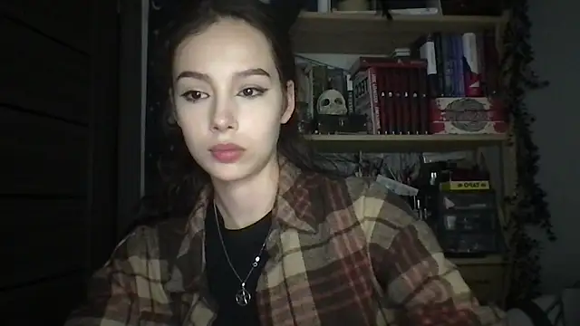 Yuna5343 Adlı Modelin Canlı XXX Sohbeti