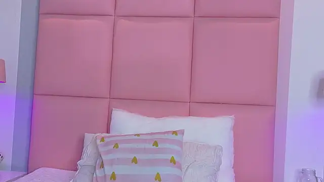 แชท XXX สดของ Carolina_NovoaL