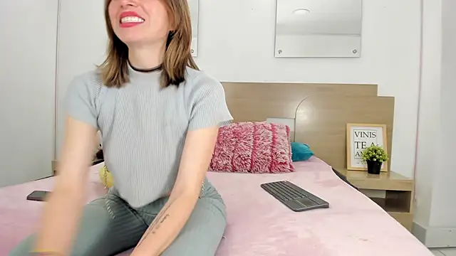 Ebony_N_Blonde 网络视讯表演