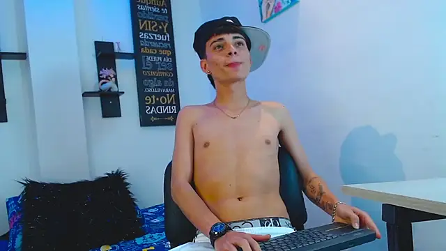 milo_hot_ Webcam Show