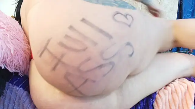 แชท XXX สดของ Melanie_Slut_nasty